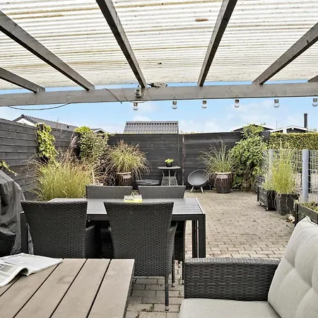 Lovely In With Wifi Holiday home *